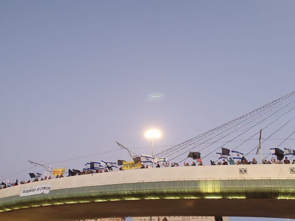 המחאה בבלפור, 22.8.20 (צילומים: אורן זיו)