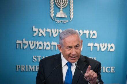 שבוי בדוגמה הניאו-ליברלית. ראש הממשלה, בנימין נתניהו (צילום: יונתן זינדל / פלאש90)