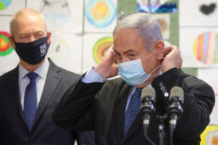החוליים בישראל נקשרו סביב דמותו של אדם אחד. נתניהו בפתיחת שנת הלימודים (צילום: מרק ישראל סלם)