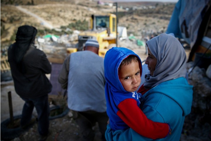 ב-98% מהמקרים, הבקשות של פלסטוינים להיתר בנייה באזור C נדחות. ההריסה אתמול בדרום הר חברון (צילום: ויסאם השלאמון / פלאש 90)