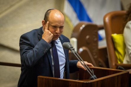 עכשיו הוא פתאום נזכר ש"שמאלנים לא מרגישים פה בנוח". נפתלי בנט (אורן בן חקון / פלאש 90)