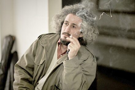 מיזוגניה, פולחן אישיות ויוהרה. מוחסן נאמג'ו