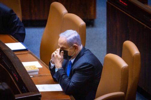 ראש הממשלה בנימין נתניהו בכנסת, ב-2 ביוני 2021 (צילום: אוליבייה פיטוסי / פלאש90)