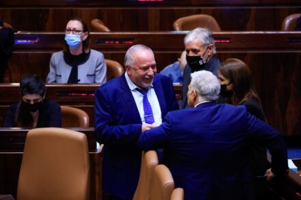 שר האוצר, אביגדור ליברמן, בכנסת בזמן ההצבעה בקריאה ראשונה על התקציב וחוק ההסדרים, ב-2 בספטמבר 2021 (צילום: אוליבייה פיטוסי / פלאש90)