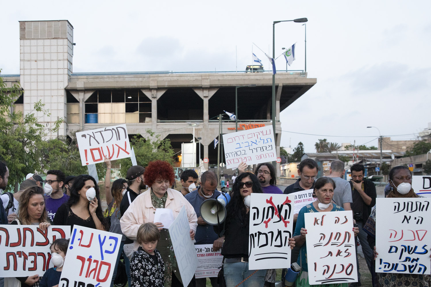 הפגנה בקריאה לפינוי התחנה המרכזית, 2018 (צילום: אורן זיו)