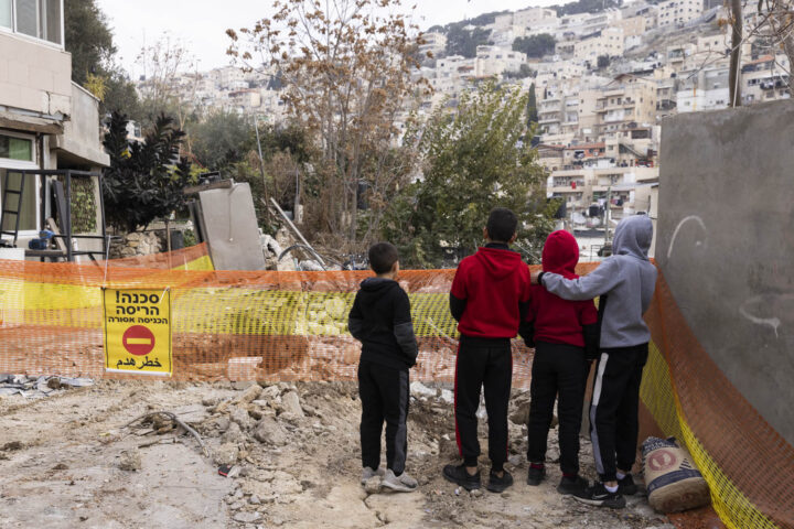 הריסת בית באלבוסתאן בסילוואן, מזרח ירושלים, 29 בדצמבר 2021 (צילום: אורן זיו)