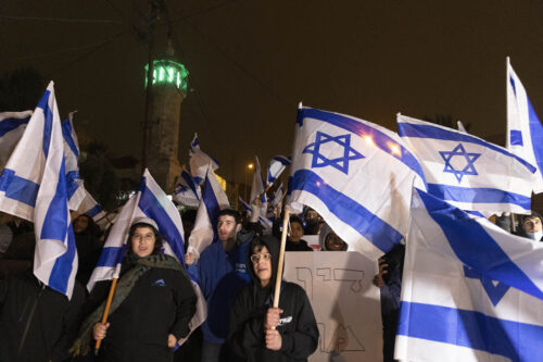 "לעשות נקמה בגויים". הפגנת ימין בשייח׳ ג׳ראח, לאחר שנערה פלסטינית דקרה מתנחלת (צילום: אורן זיו)