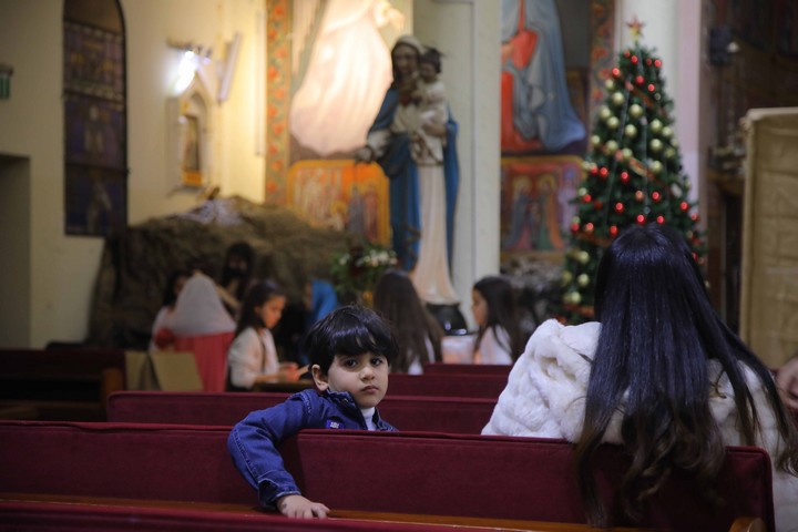 הקהילה הנוצרית בעזה נערכת לחג המולד, דצמבר 2021 (צילום: מוחמד זאנון / אקטיבסטילס)