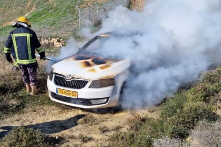המכונית ששרפו מתנחלים בבורין, ב-21 בינואר 2022 (צילום: יש דין)