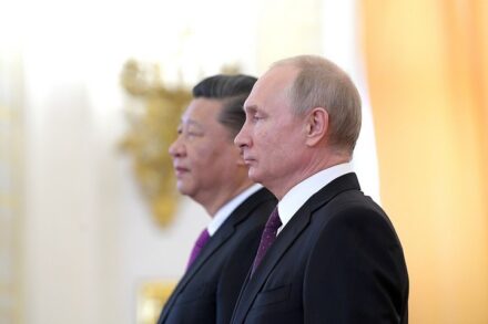 מרחיבים את שיתוף הפעולה הרחב ממילא. נשיא רוסיה, ולדימיר פוטין, ונשיא סין, שי ג'ינפינג (צילום: הקרמלין)