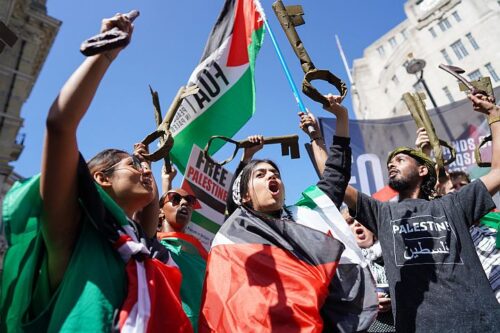 המוקד של הפזורה הפלסטינית עבר מהמזרח התיכון לאירופה. הפגנה לציון יום הנכבה בלונדון במאי 2022 (צילום: אליסדייר היקסון CC BY SA 2.0)