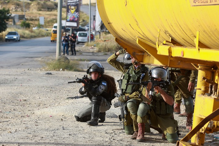 חיילים ליד ההתנחלות בית אל בגדה המערבית, ב-29 במאי 2022 (צילום: פלאש90)