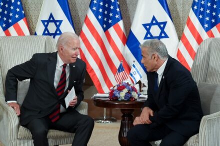נשיא ארה"ב, ג'ו ביידן, נפגש עם ראש הממשלה, יאיר לפיד, בירושלים, ב-14 ביולי 2022 (צילום: אמיל סלמן / פול)