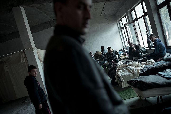 בולגריה ידועה ביחס הנקושה שלה לפליטים ממדינות מוסלמיות ולצוענים. מחנה פליטים בהארמאנלי בבולגירה (צילום: UNHCR)