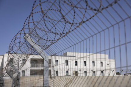 הפגנת תמיכה בסרבנים הכלואים בכלא הצבאי ״נווה צדק״, 24 בספטמבר 2022 (צילום: אורן זיו)
