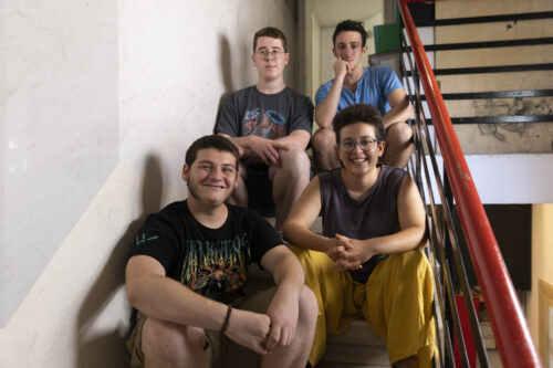ארבעת הסרבנים: למעלה: אביתר רובין (מימין) ושחר שורץ (משמאל). למטה: עינת גרליץ (מימין) ונוה שבתאי לוין (משמאל) (צילום: אורן זיו)