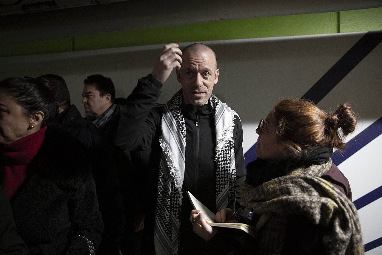 מחכים להצהרה ברורה. נשיא צרפת מקרון מקבל את פני בנימין נתניהו בארמון האליזה (צילום: חיים זך / לע"מ)