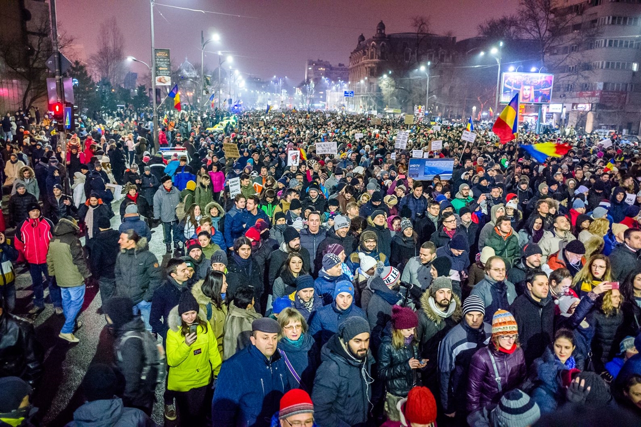 הפגנה נגד השחיתות השלטונית בבוקרשט, רומניה, ב-22 בינואר 2017 (צילום: Mihai Petre, CC BY-SA 4.0)