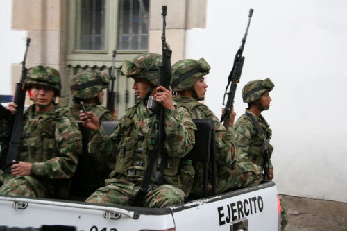 משטרה צבאית בקולומביה (צילום: Pipeafcr, CC BY-SA 3.0)