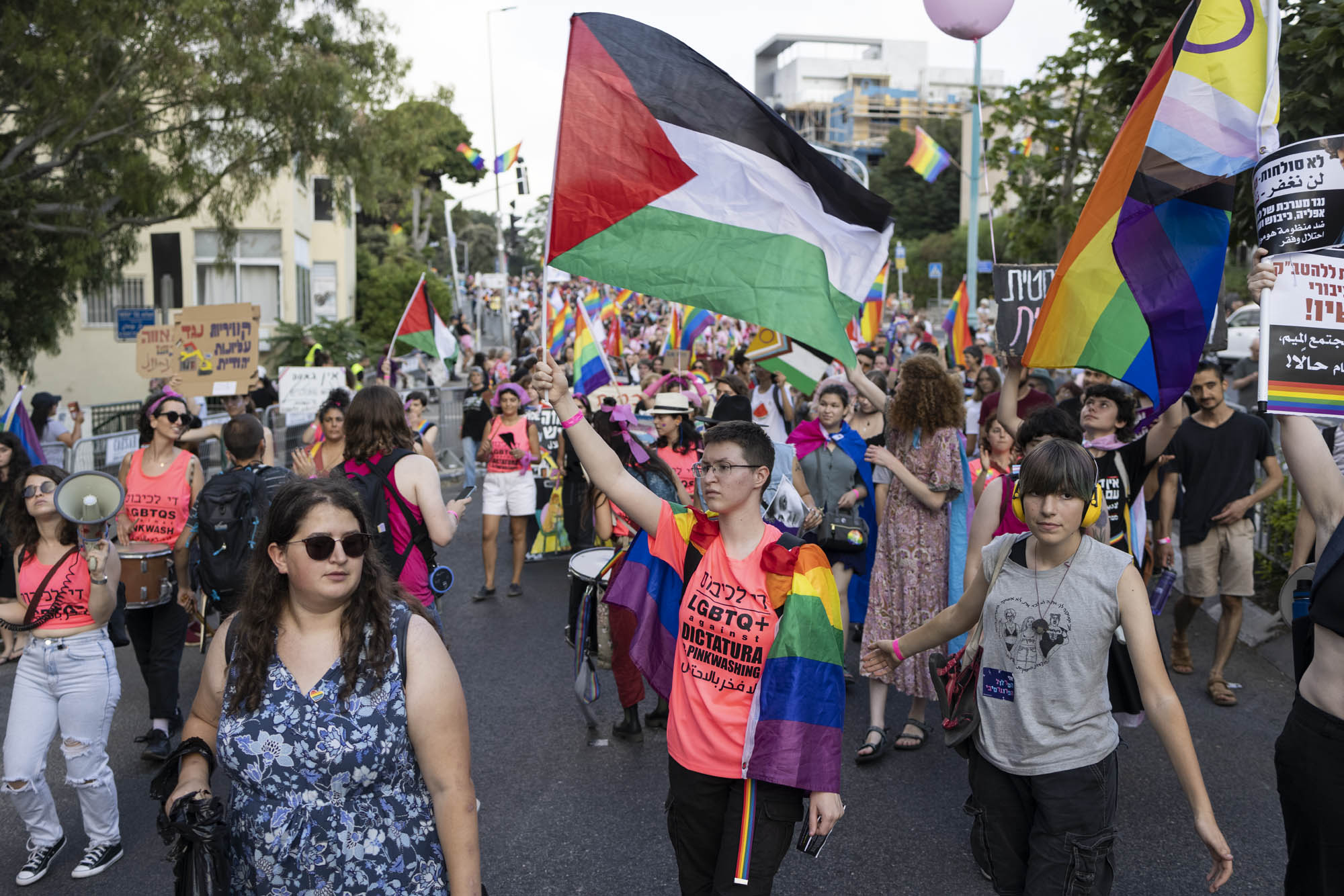 הגוש נגד הכיבוס במצעד הגאווה בחיפה, 15 ביוני 2023 (צילום: אורן זיו)