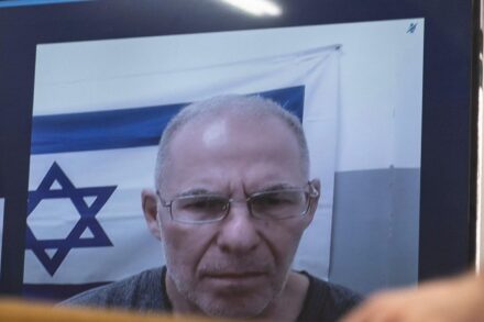 גם תלמידים שלא הסכימו עם דעותיו, כתבו לו שהוא היה "מורה לחיים". ד"ר מאיר ברוכין