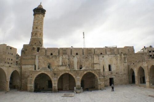 הרס מסגד אל עומרי בעזה: פגיעה טראגית באתר היסטורי עולמי
