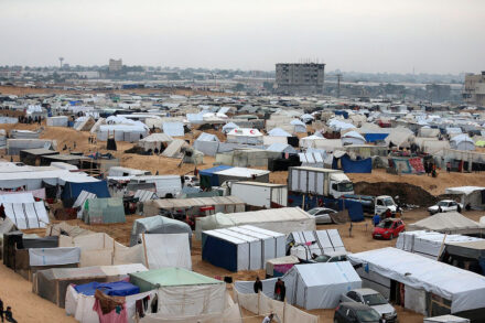 עיר האוהלים ברפיח (צילום: מוחמד זענון)