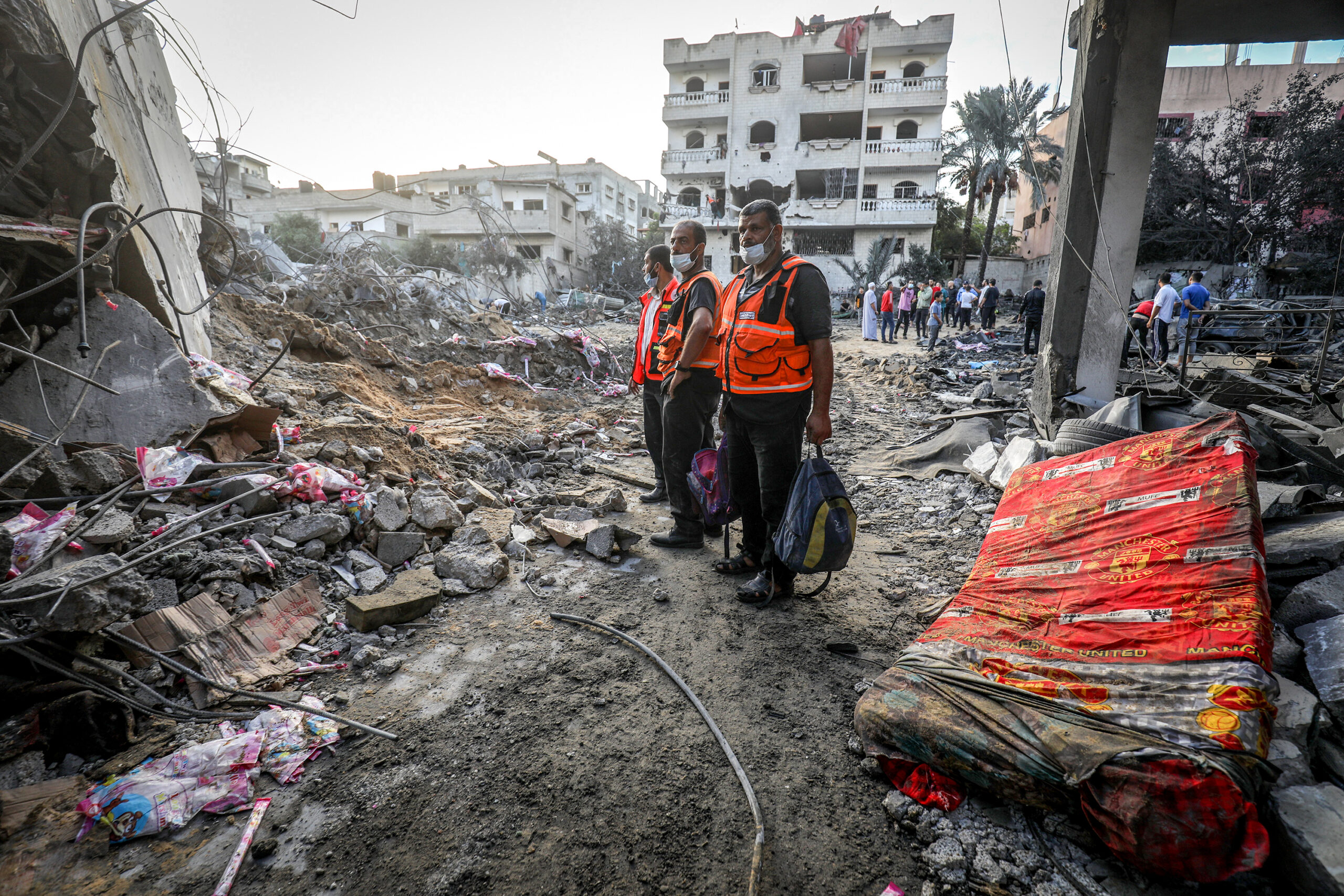 גם אנשי חמאס שלא היו קשורים ישירות לזרוע הצבאית סומנו. אנשי "ההגנה האזרחית" ברפיח, אוקטובר 2023 (צילום: עבד רחים ח'טיב / פלאש 90)
