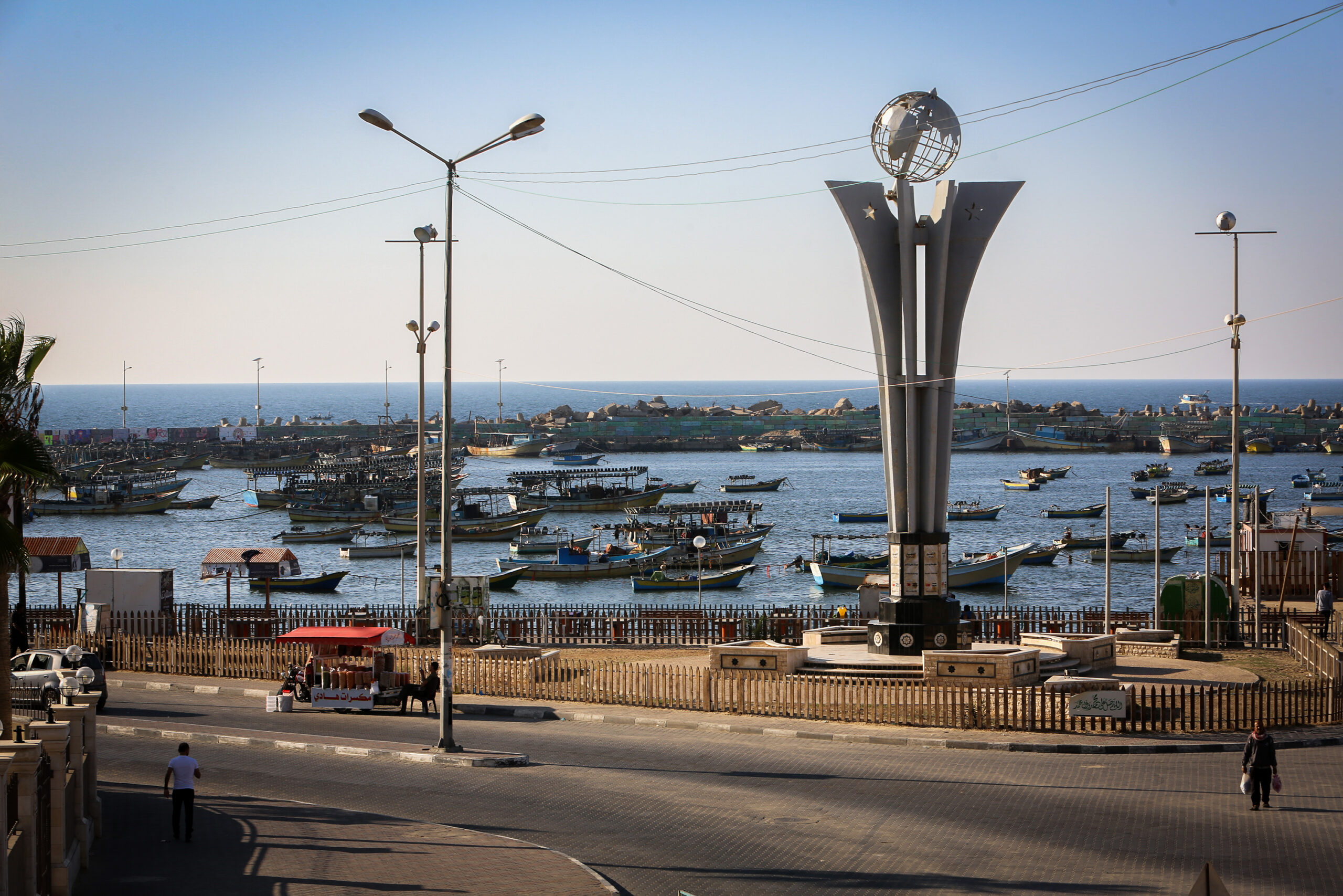 ספינות דייגים בנמל בעיר עזה, ב-4 בנובמבר 2019 (צילום: עבד רחים ח'טיב / פלאש90)