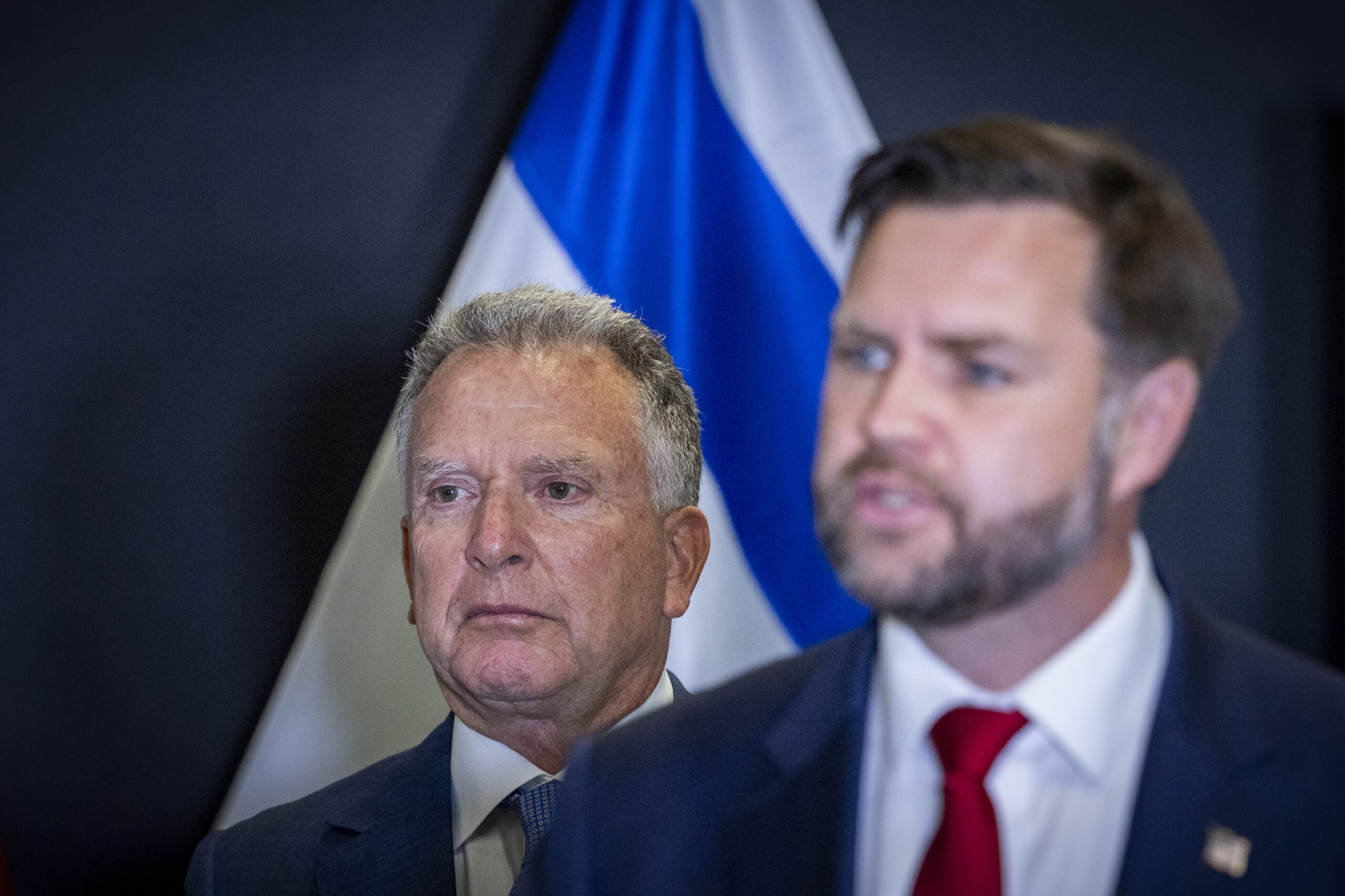 היה צורך שיבואו לעשות שמטרפות לישראל. סגן הנשיא ג'יי. די. ואנס והשליח סטיב ויטקוף בישראל, 21 באוקטובר 2025 (צילום: חיים גולדברג / פלאש90)