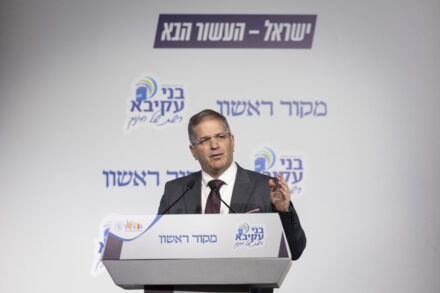 שר החינוך, יואב קיש, בכנס של "מקור ראשון", ב-25 בדצמבר 2025 (צילום: חיים גולדברג / פלאש90)