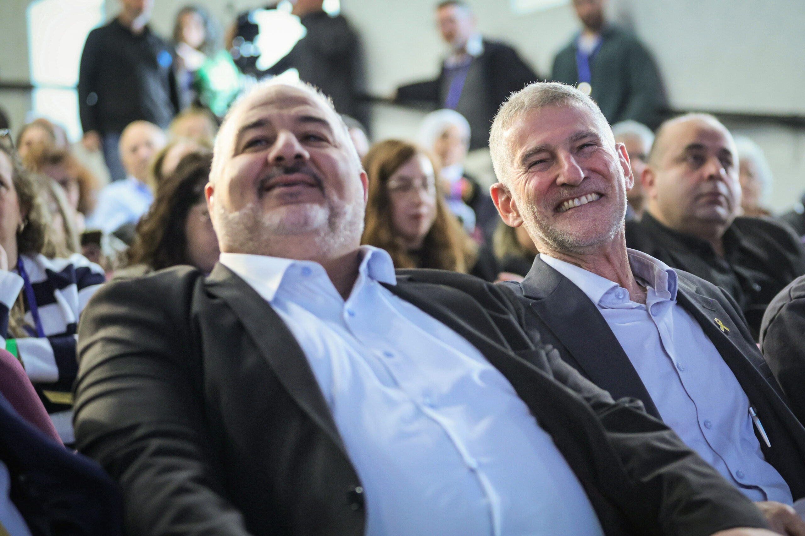 מייצג חלק לא שולי בחברה שלנו. מנסור עבאס עם יאיר גולן, ינואר 2026 (צילום: טל גל / פלאש90)
