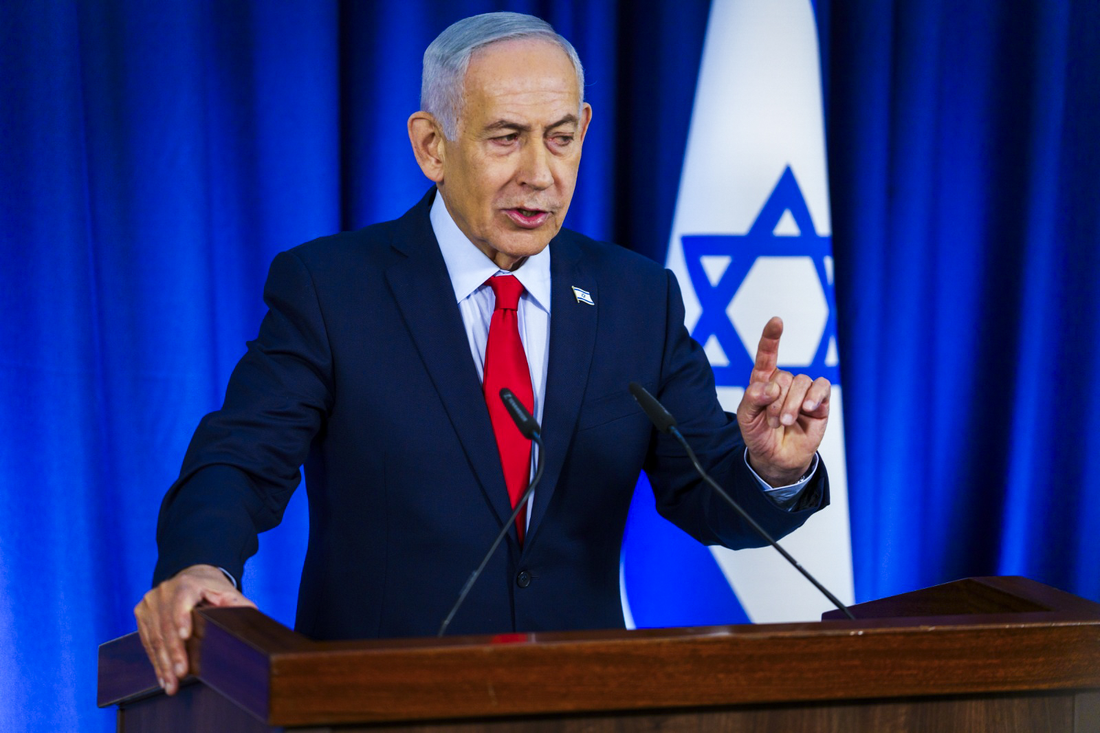 נכנע ללחץ האמרריקאי? בנימין נתניהו, 19 במרץ 2026 (צילום: שליו שלום / פול)
