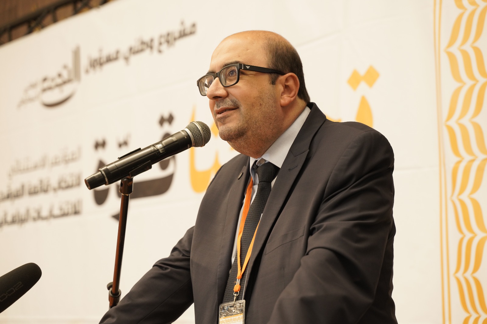 יו״ר בל״ד סאמי אבו שחאדה בוועידת בל״ד, יוני 2026 (צילום: מפלגת בל״ד)