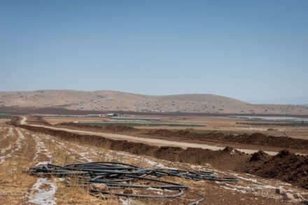 מכשול "חוט השני" בבקעת הירדן, באוגוסט 2026 (צילום: אורן זיו) מכשול "חוט השני" בבקעת הירדן, באוגוסט 2026 (צילום: אורן זיו)