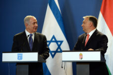ויקטור אורבן ובנימין נתניהו במסיבת עיתונאים בבודפשט, ב-18 ביולי 2017 (צילום: חיים צח / לע"מ) ויקטור אורבן ובנימין נתניהו במסיבת עיתונאים בבודפשט, ב-18 ביולי 2017 (צילום: חיים צח / לע"מ)