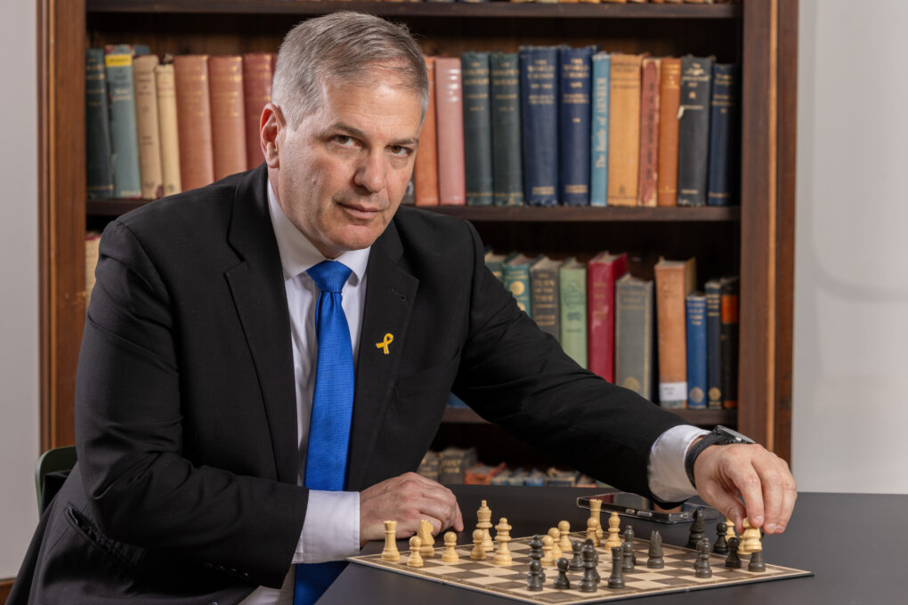 שר החינוך יואב קיש בביתו שברמת השרון, אוגוסט 2024 (צילום: יוסי אלוני / פלאש90) שר החינוך יואב קיש בביתו שברמת השרון, אוגוסט 2024 (צילום: יוסי אלוני / פלאש90)
